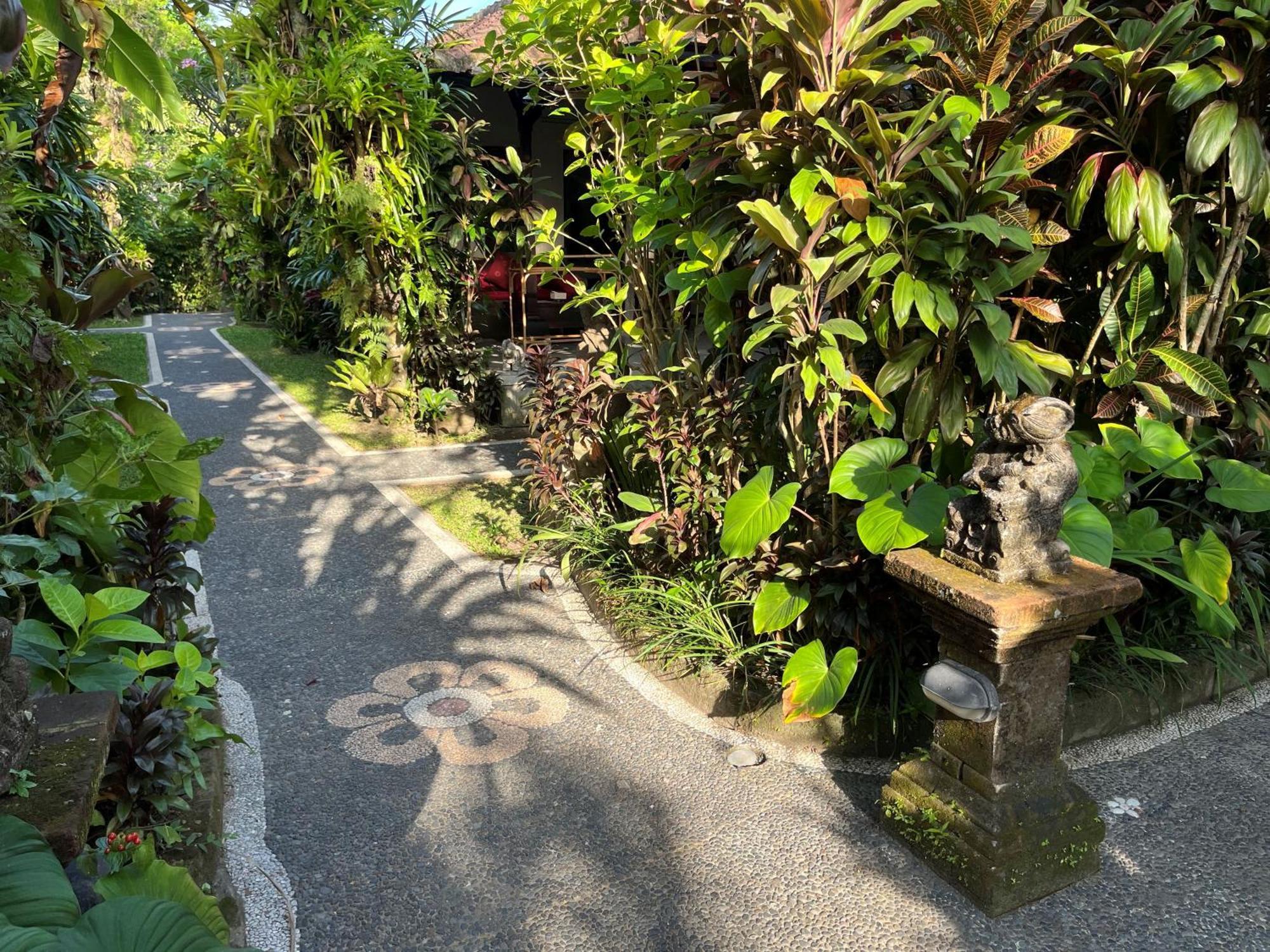 Sama'S Cottages And Villas Ubud  Room photo